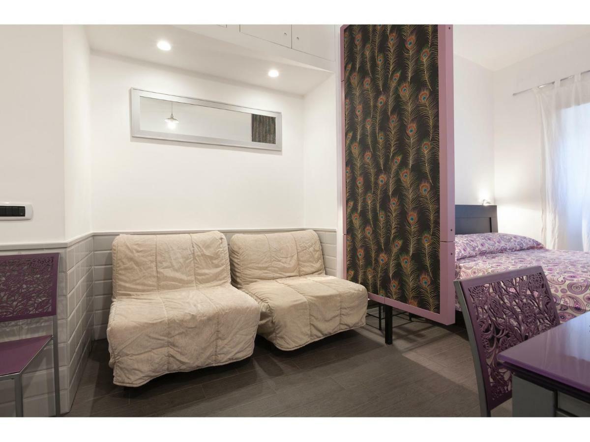 My Purple Apartment In The Center Of Рим Экстерьер фото