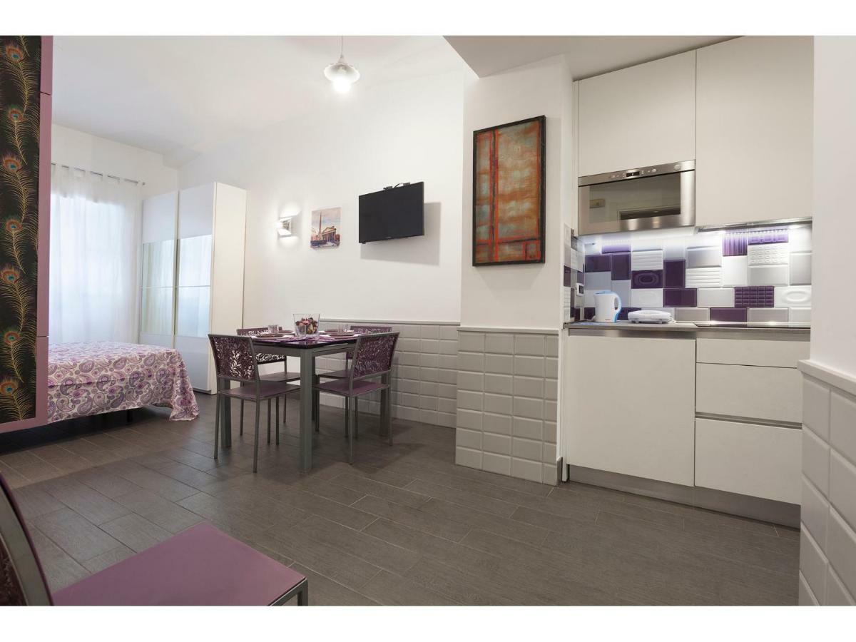 My Purple Apartment In The Center Of Рим Экстерьер фото
