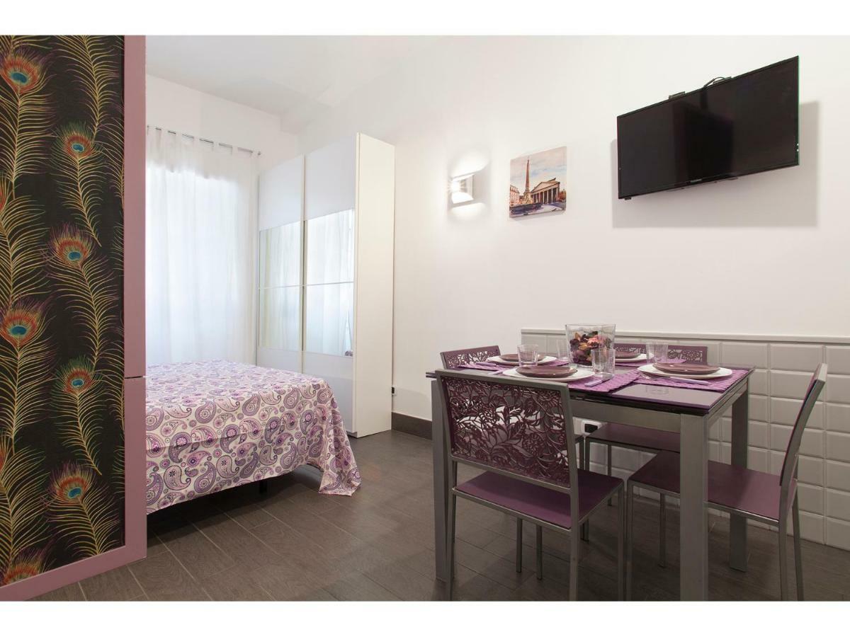 My Purple Apartment In The Center Of Рим Экстерьер фото